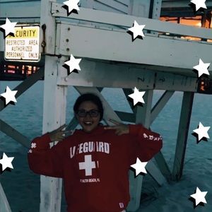 Meet your Posher, Ella